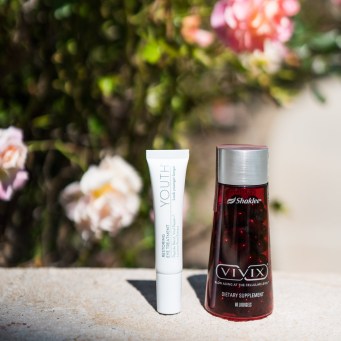 VivixwYOUTHEyeTreatOutdoor